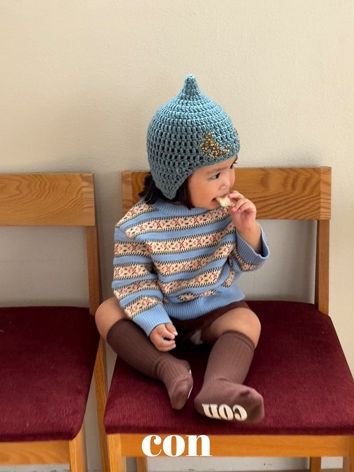 con nordic sweater