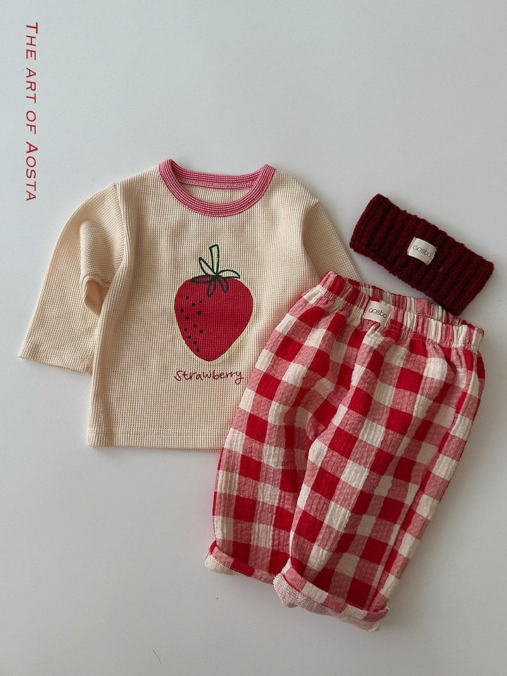 strawberry T