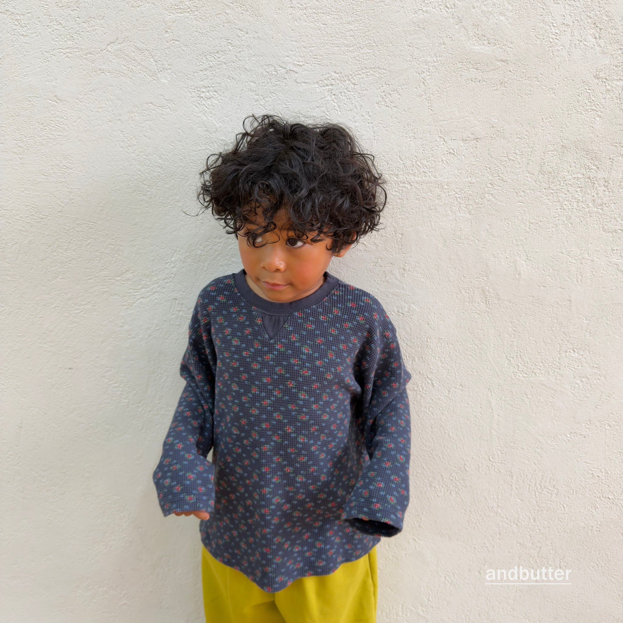 andbutter Cozy Flower T-Shirt