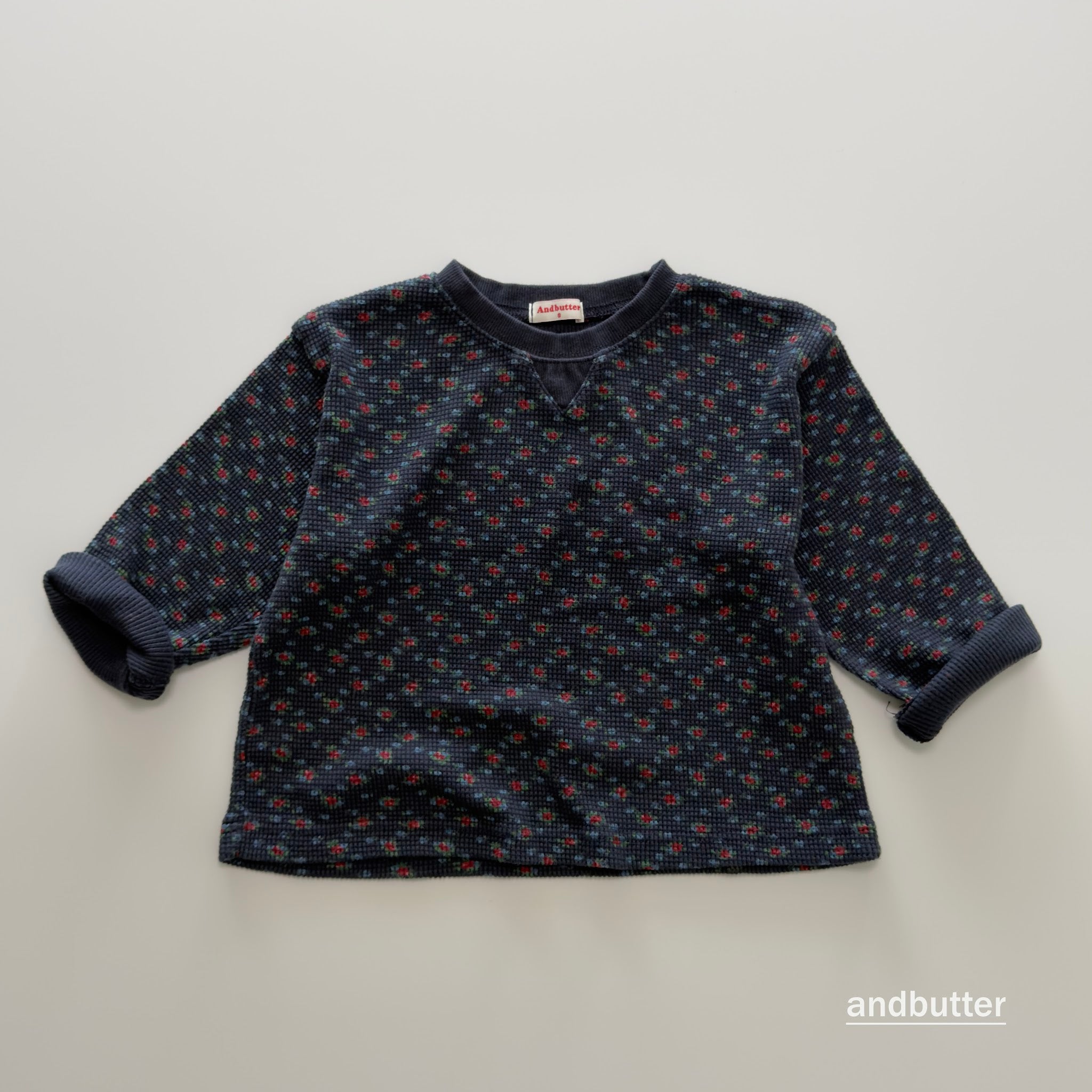 andbutter Cozy Flower T-Shirt