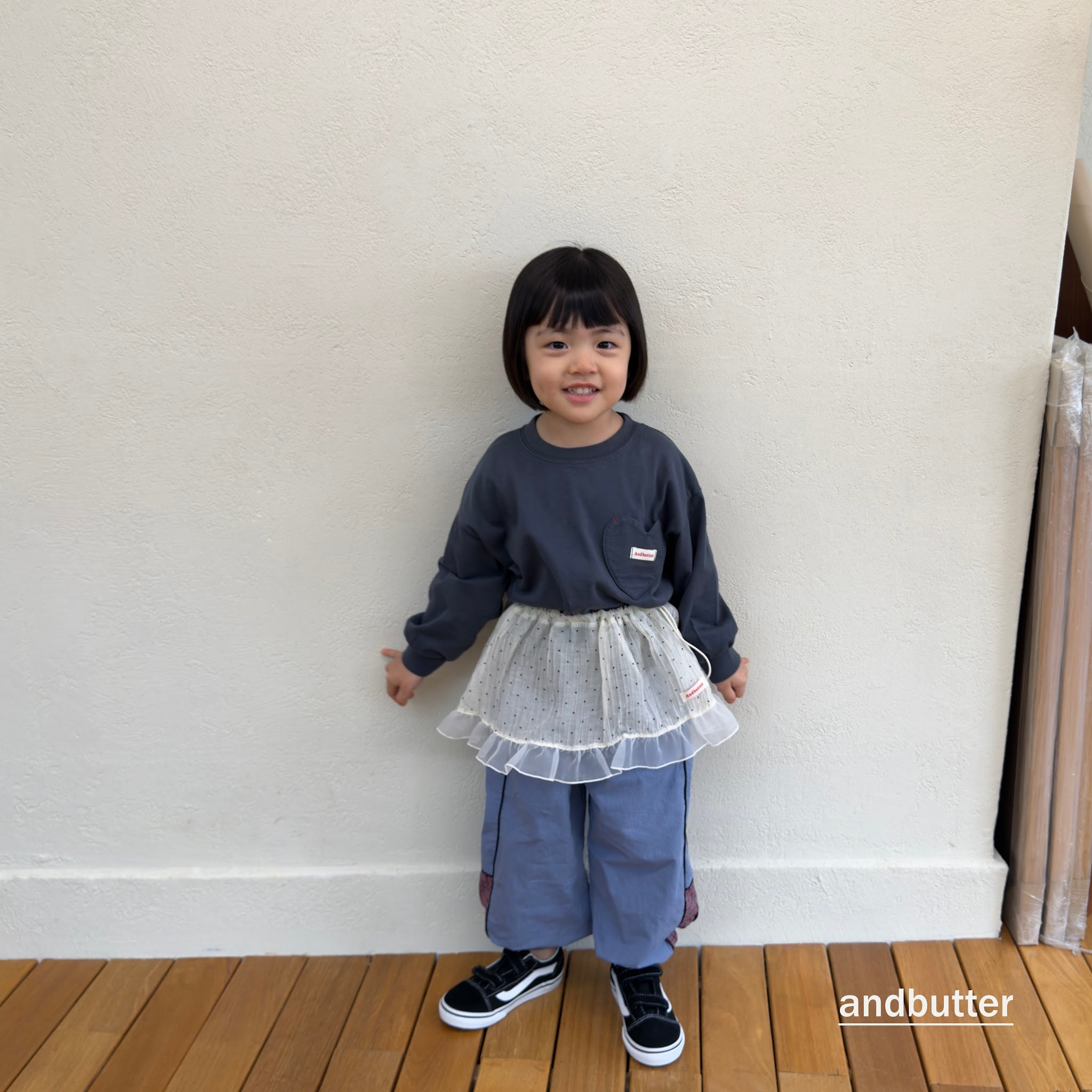 andbutter Autumn Pocket T-Shirt