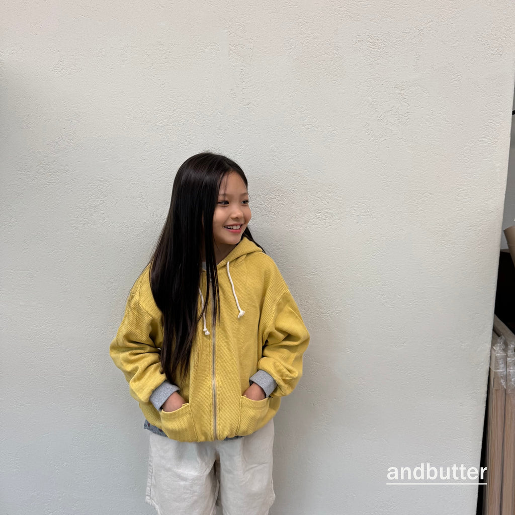 andbutter Pocket Zip-Up Hoodie