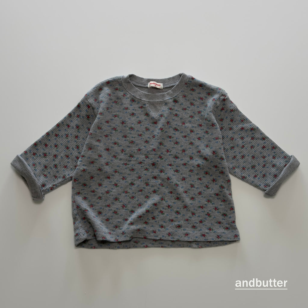 andbutter Cozy Flower T-Shirt