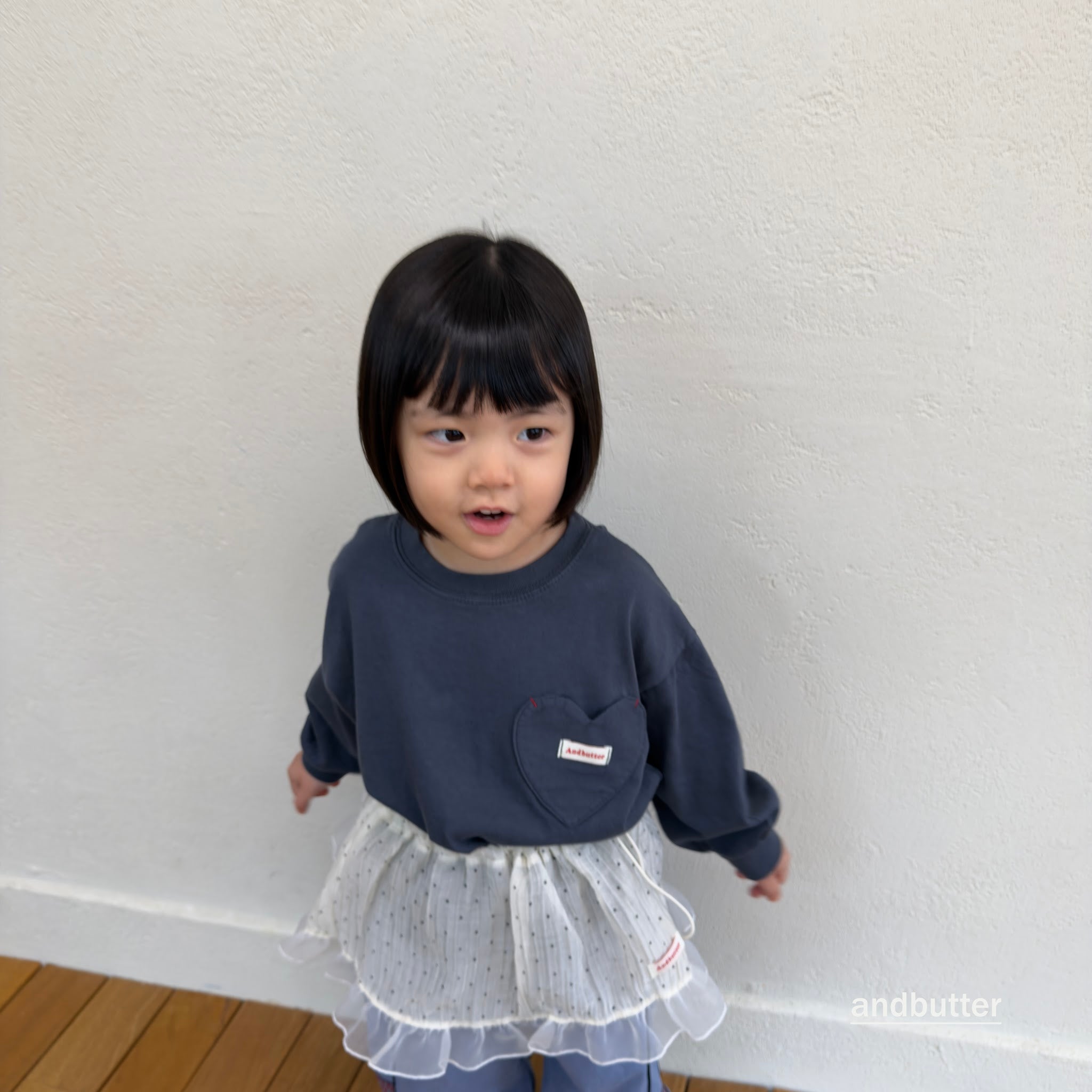 andbutter Autumn Pocket T-Shirt