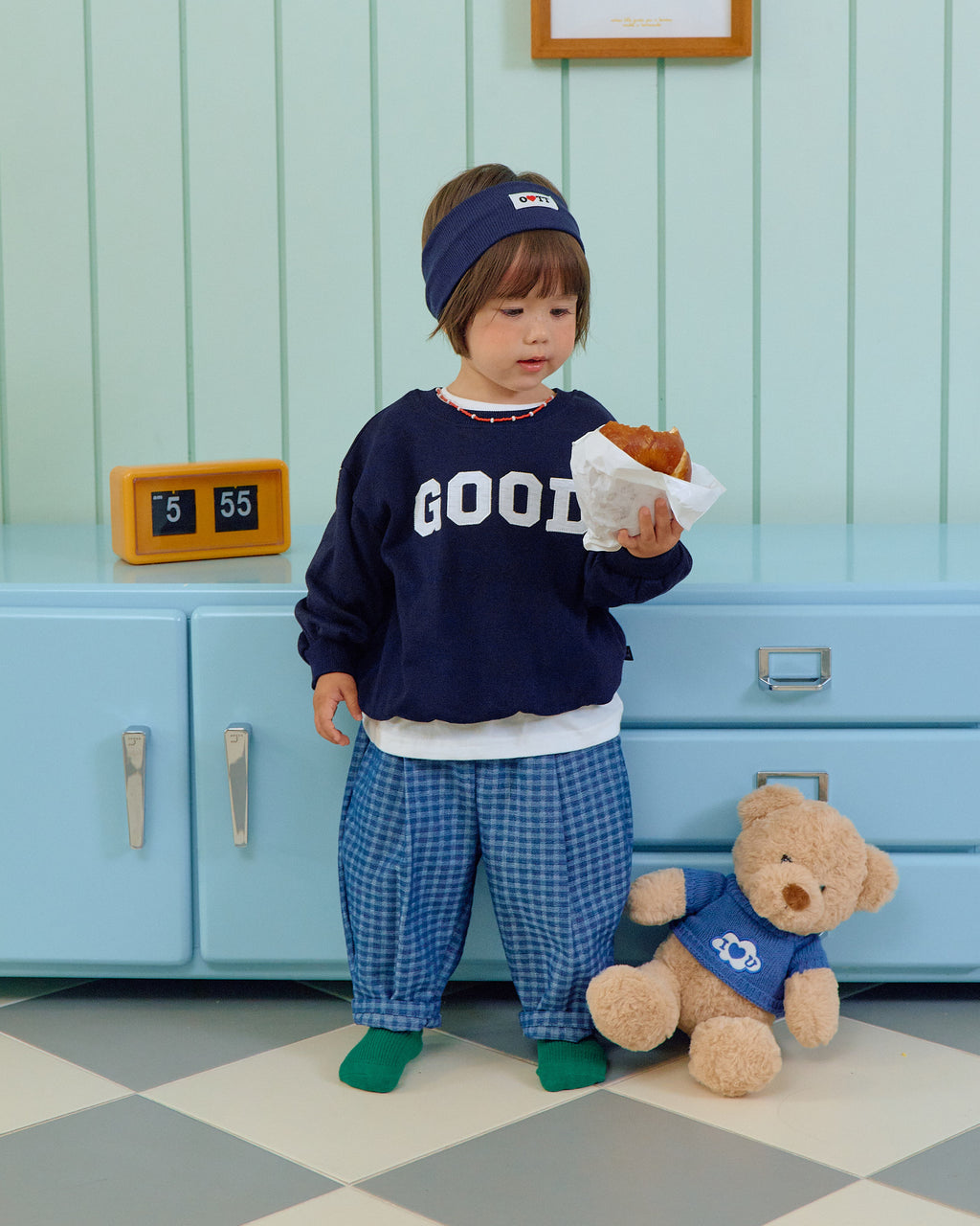 Oott Bebe GOOD Sweatshirt