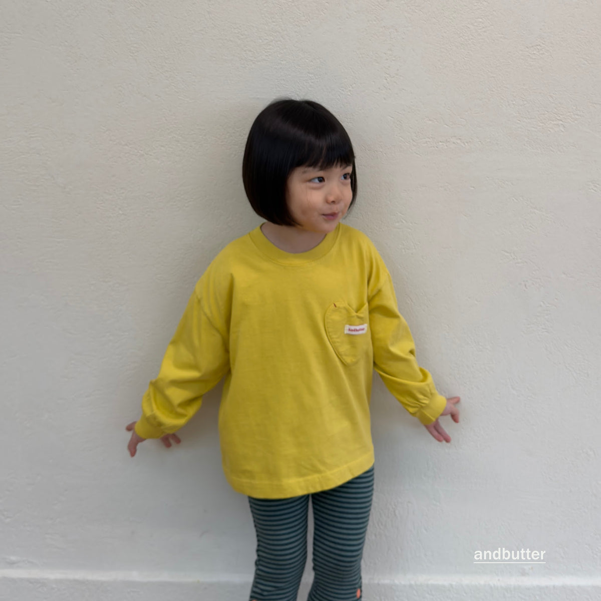 andbutter Autumn Pocket T-Shirt