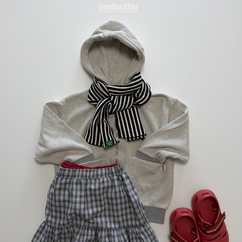 andbutter Pocket Zip-Up Hoodie