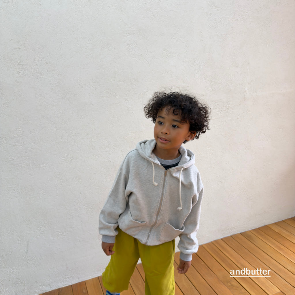 andbutter Pocket Zip-Up Hoodie