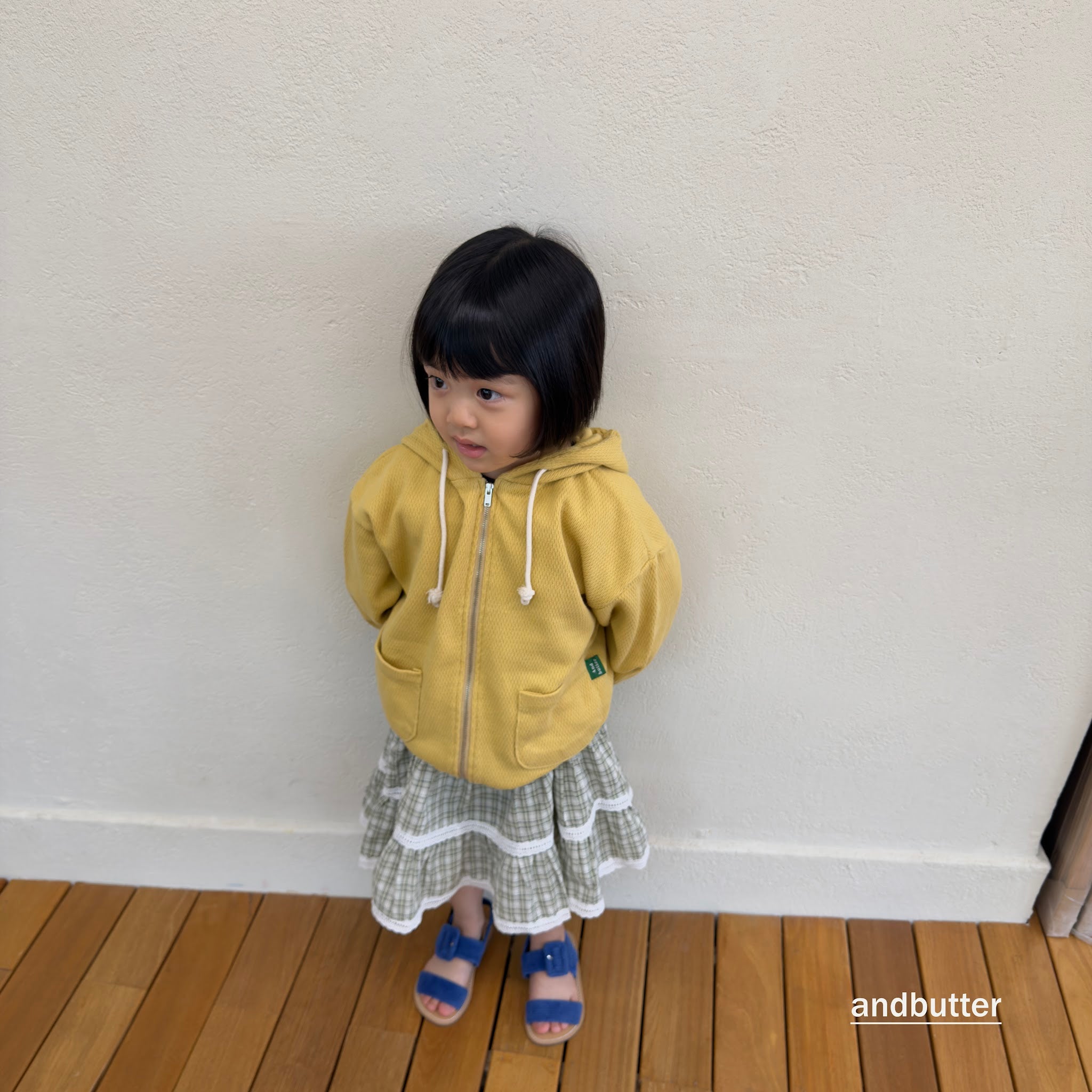 andbutter Pocket Zip-Up Hoodie