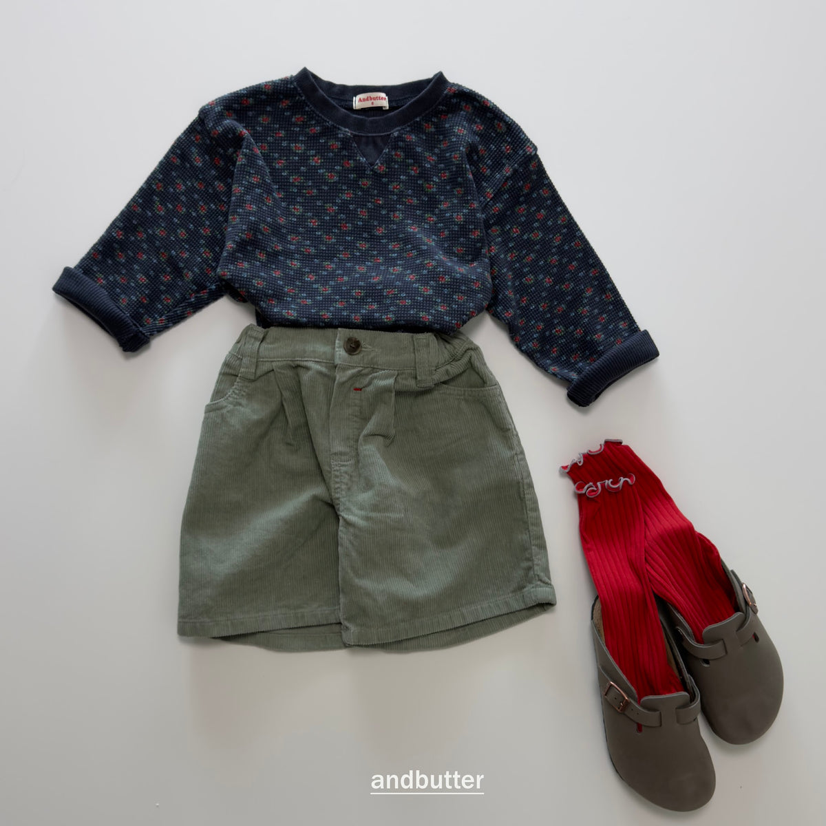 andbutter Heart Corduroy Shorts