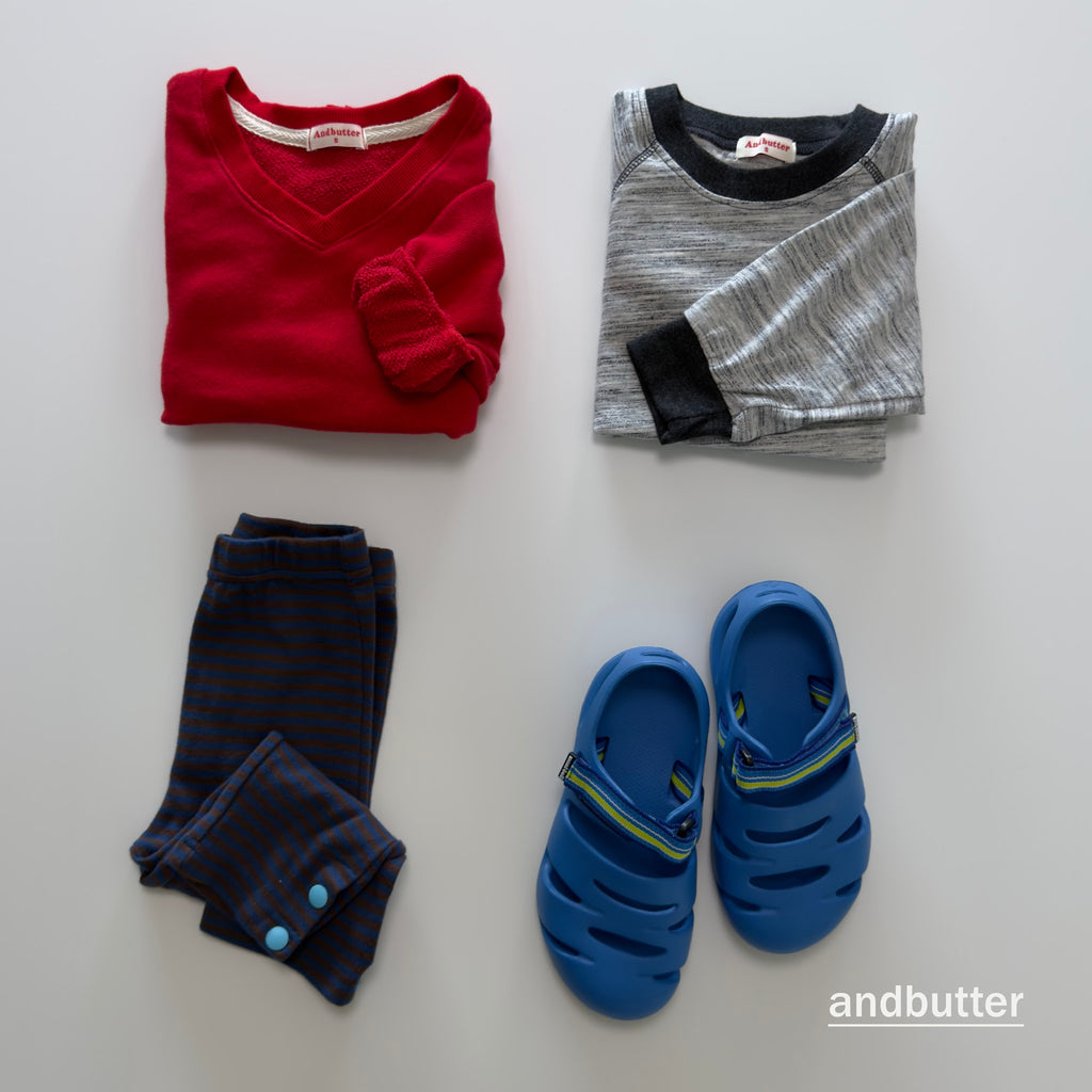 andbutter Soft V-Neck Sweatshirt