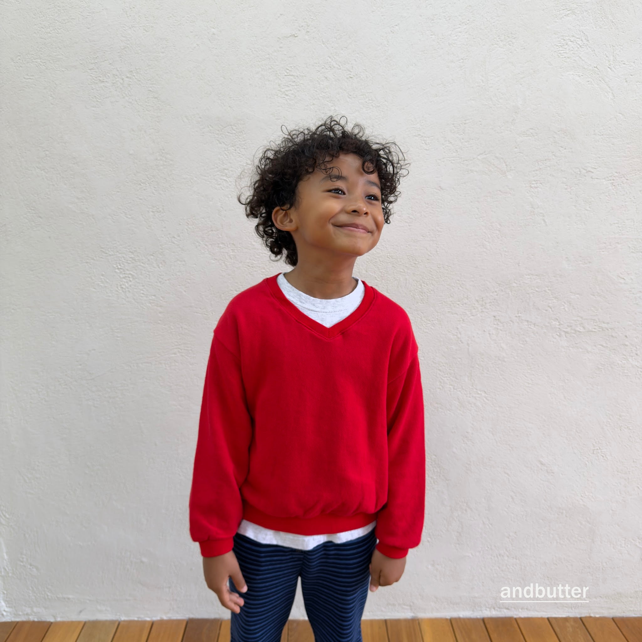 andbutter Soft V-Neck Sweatshirt