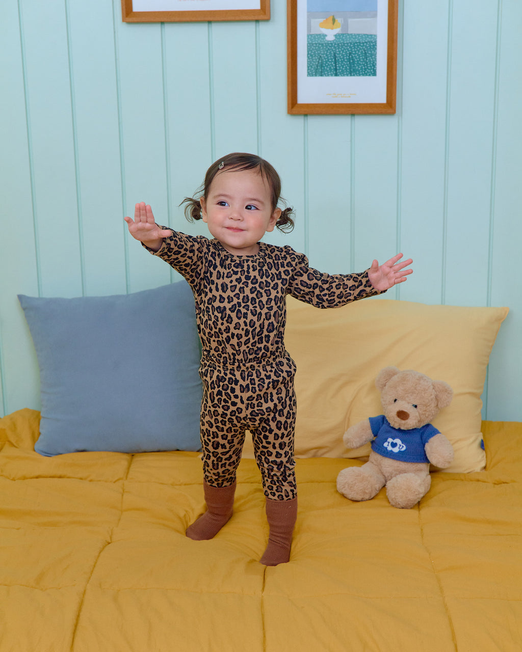 Oott Bebe Little Hoppy Loungewear