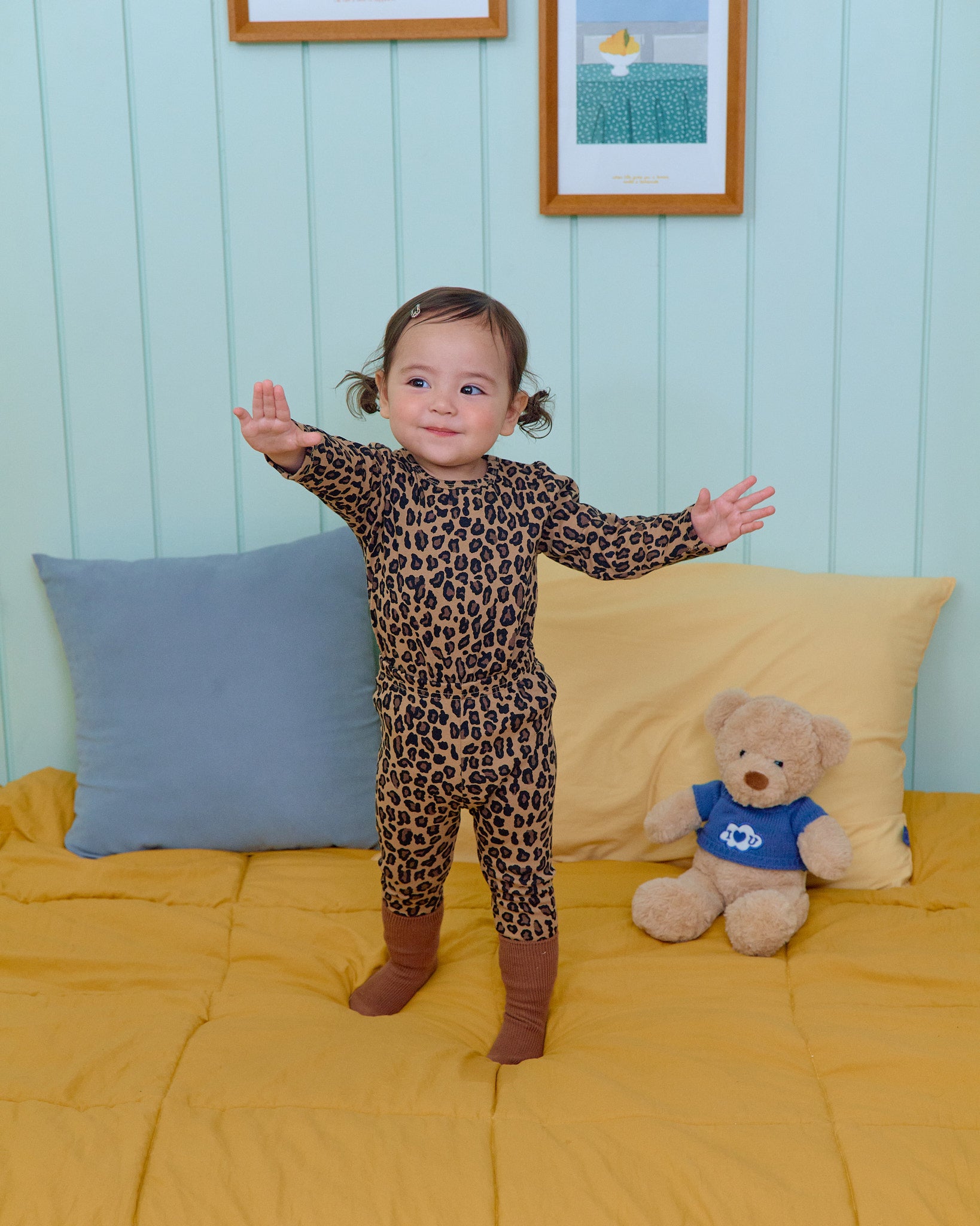 Oott Bebe Little Hoppy Loungewear
