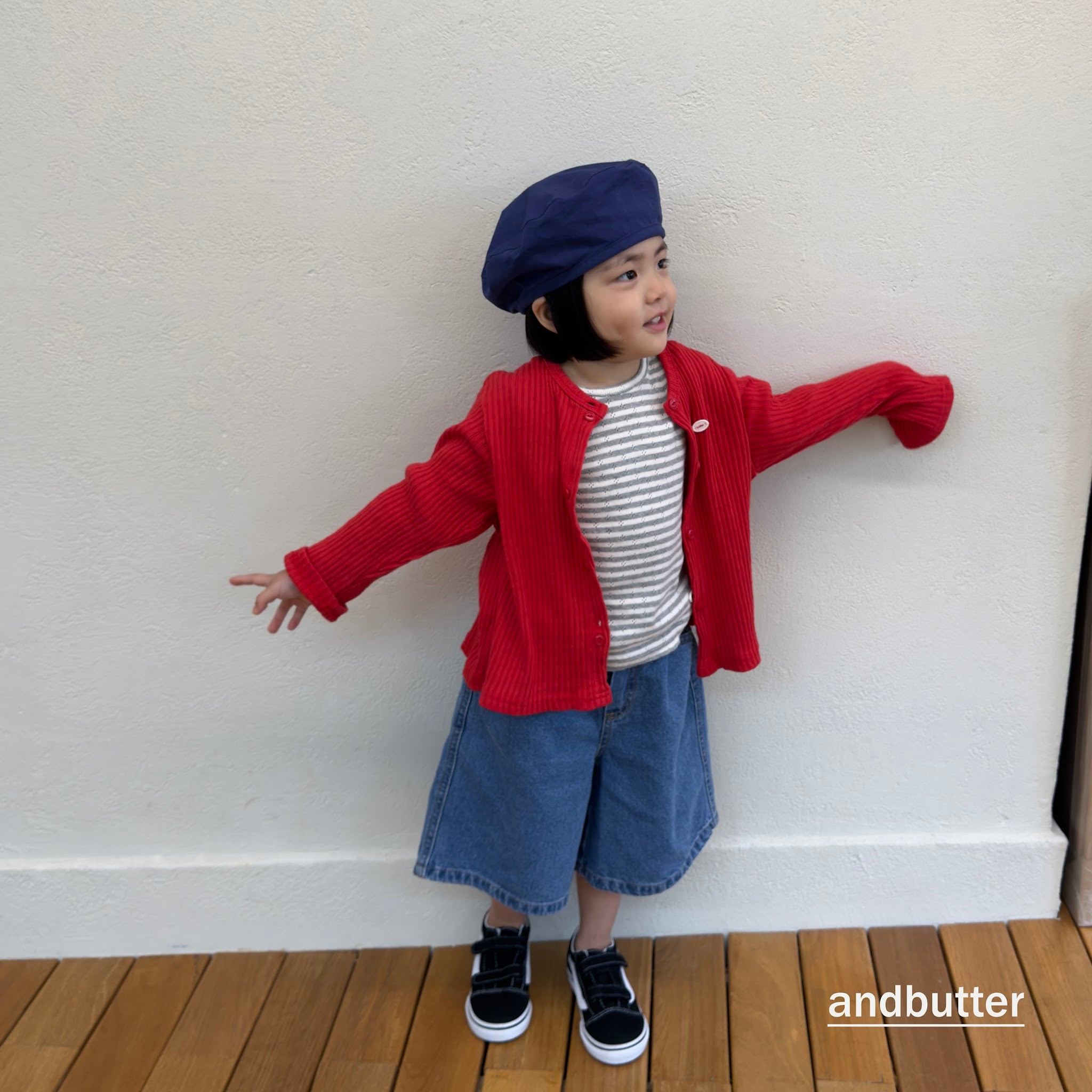 andbutter Tommy Point T-Shirt