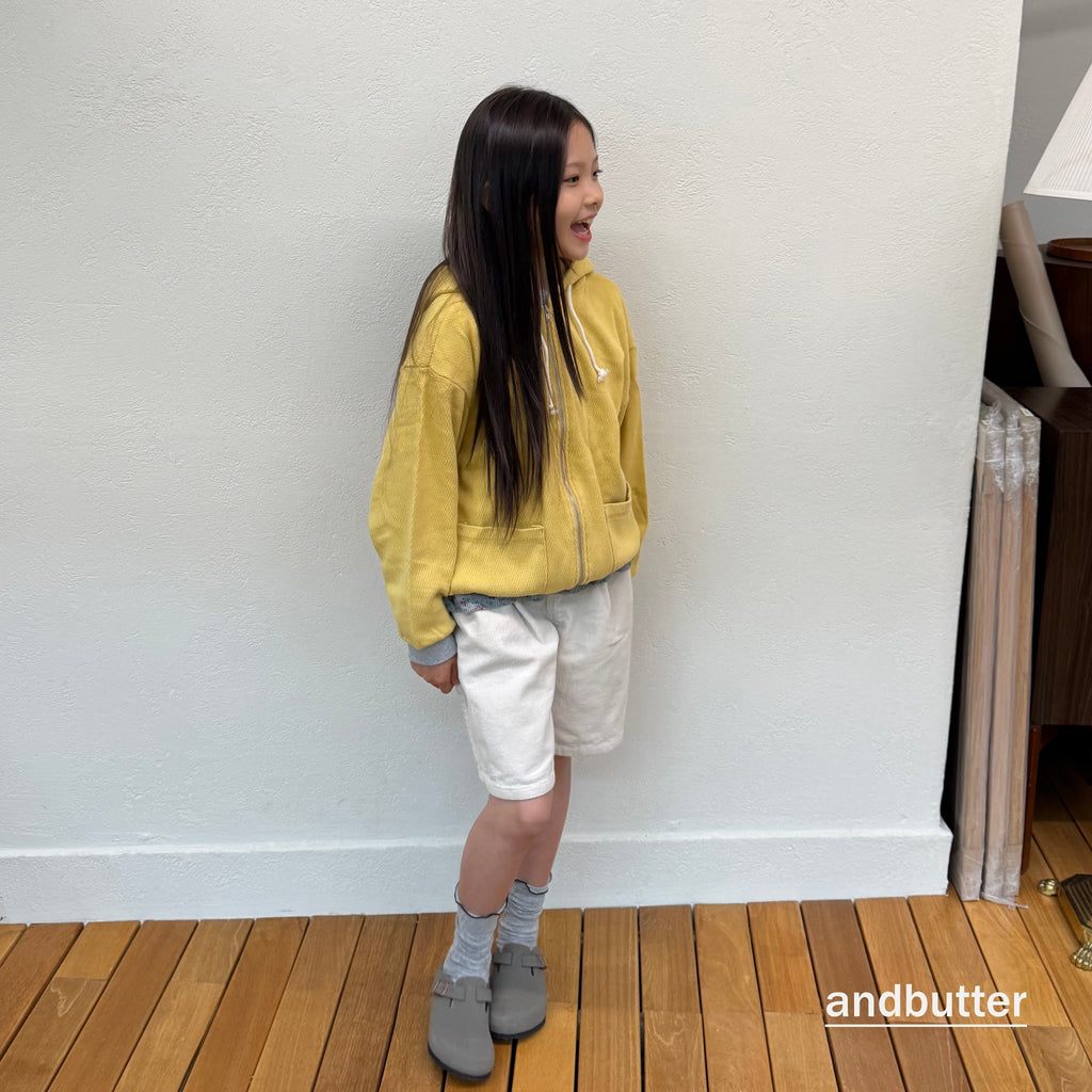 andbutter Heart Corduroy Shorts