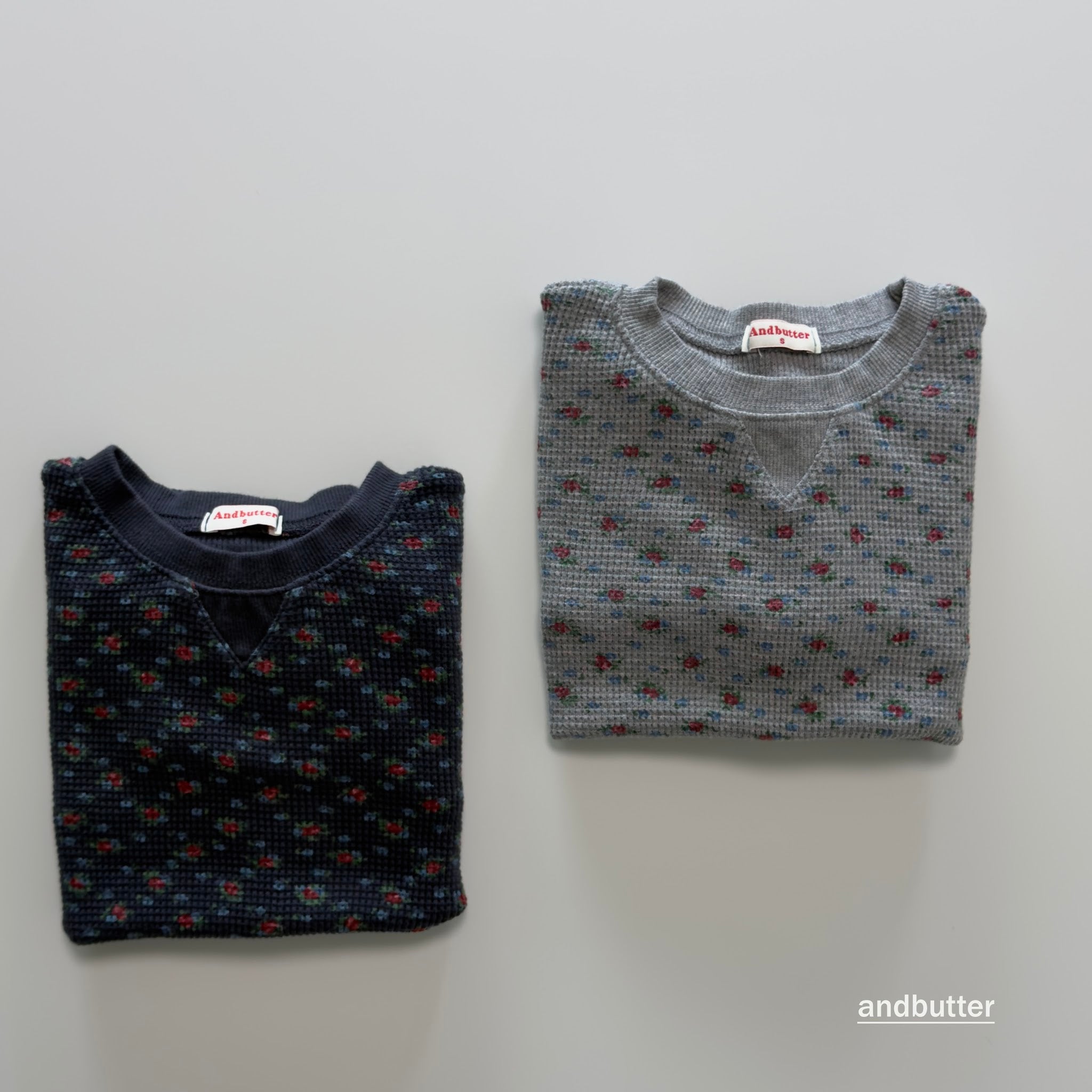 andbutter Cozy Flower T-Shirt