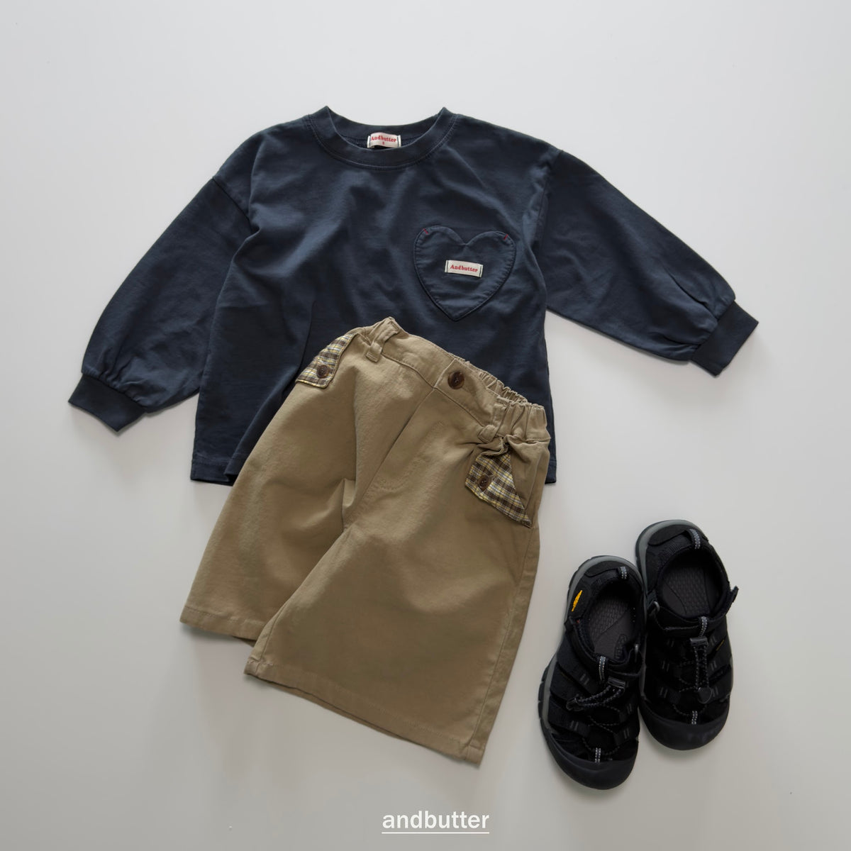 andbutter Autumn Pocket T-Shirt