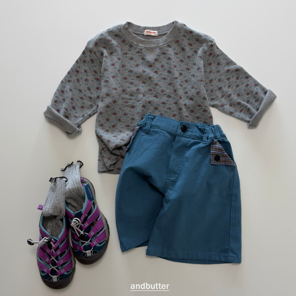 andbutter Cozy Flower T-Shirt