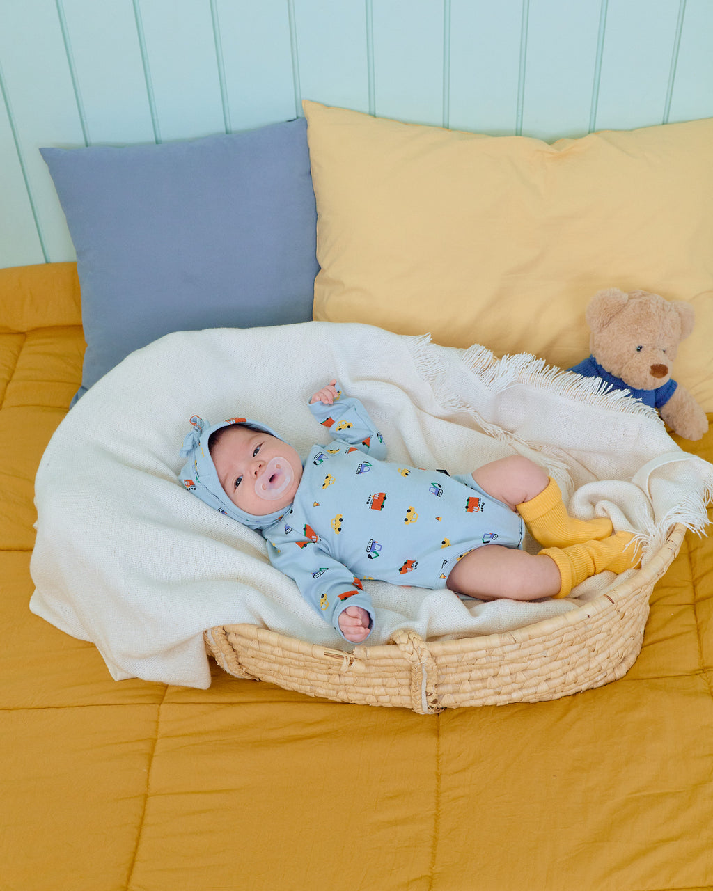 Oott Bebe Car Suit Bonnet Set