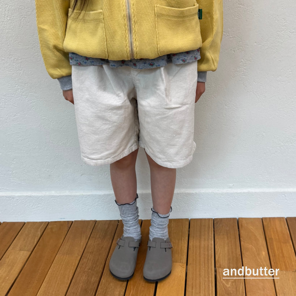 andbutter Heart Corduroy Shorts