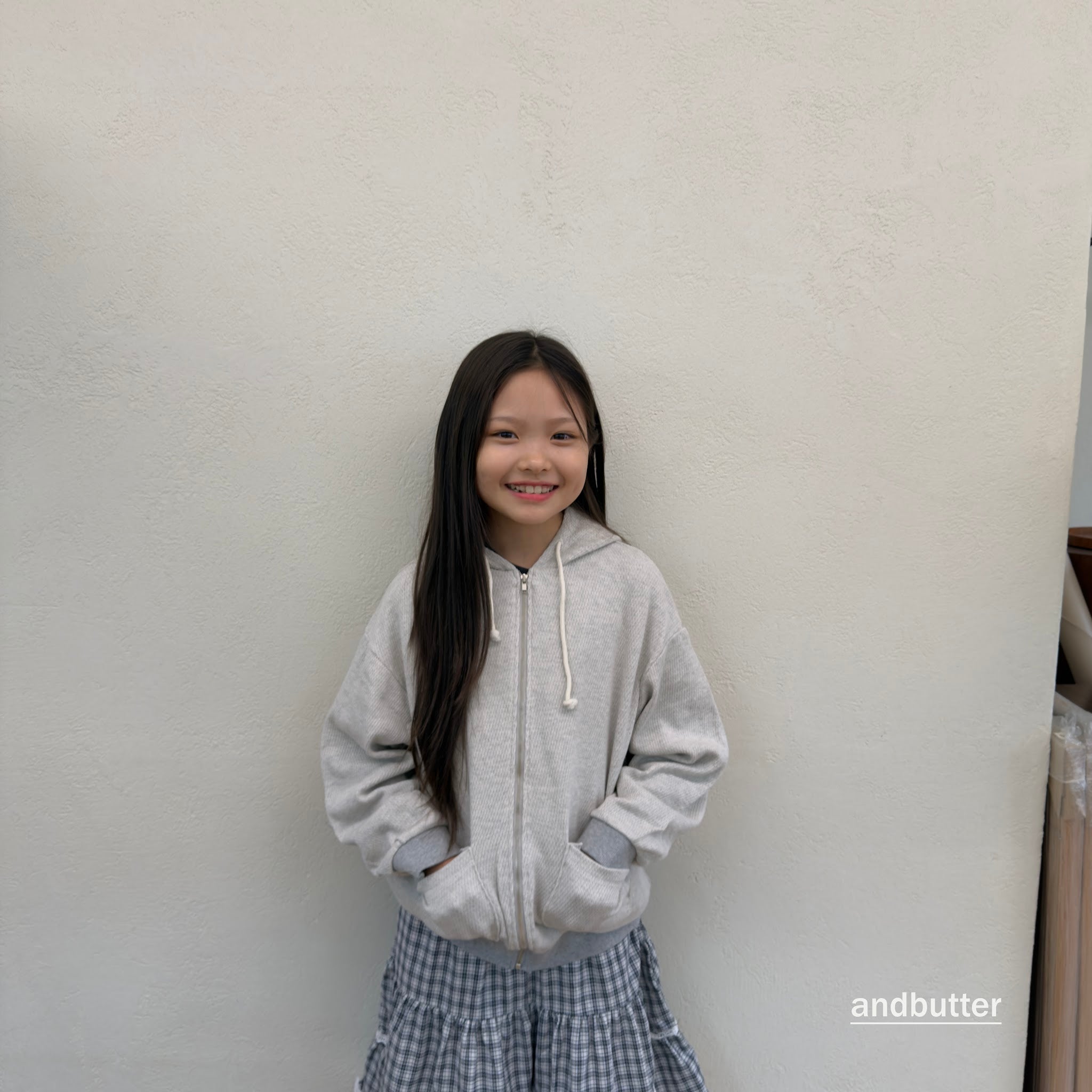 andbutter Pocket Zip-Up Hoodie