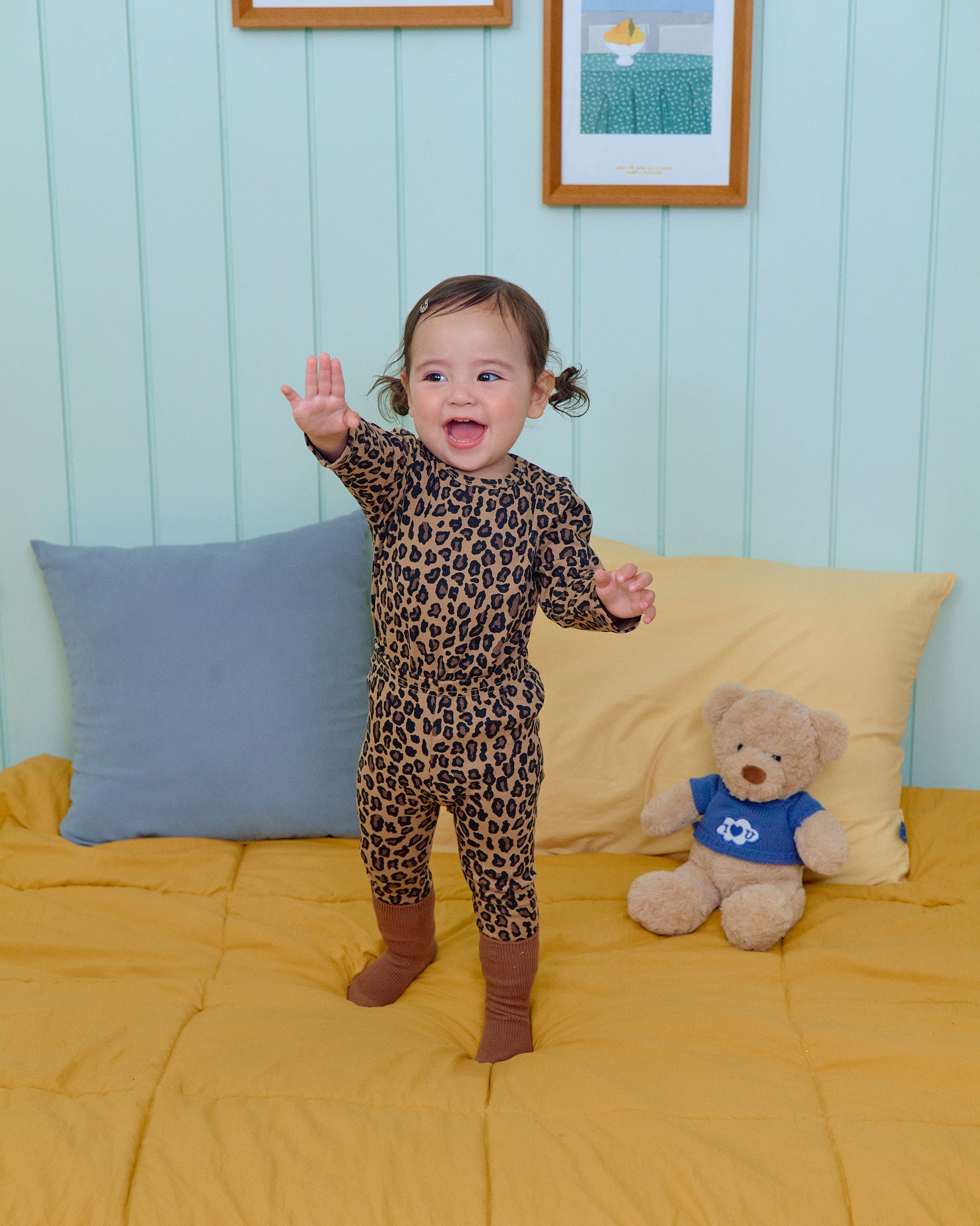 Oott Bebe Little Hoppy Loungewear