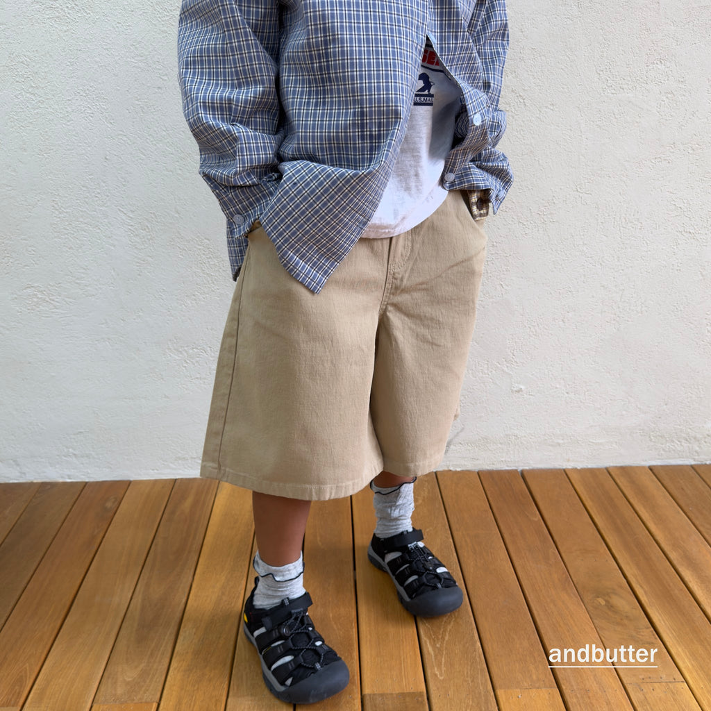 andbutter Hidden Check Bermuda Pants