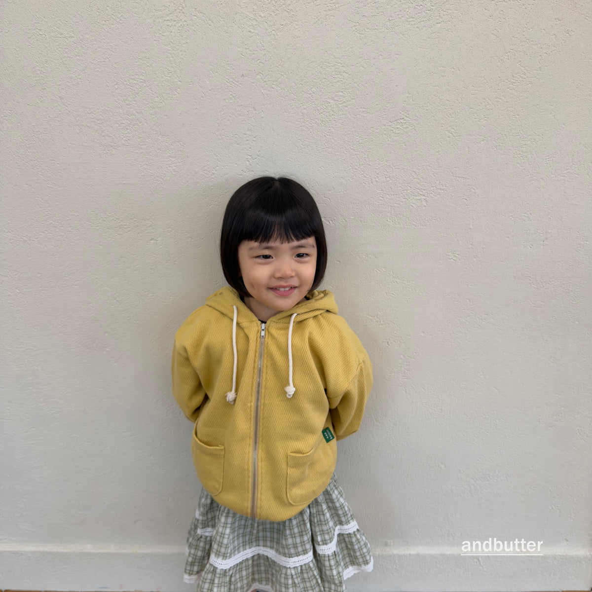 andbutter Pocket Zip-Up Hoodie