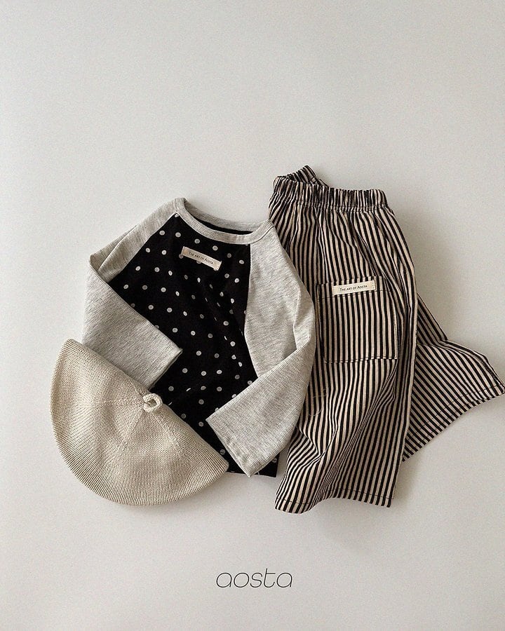 dot raglan T