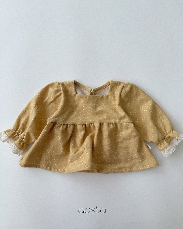 milk dot blouse