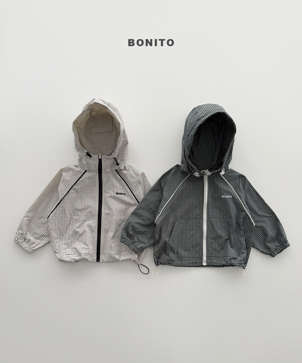 Check Piping Windbreaker