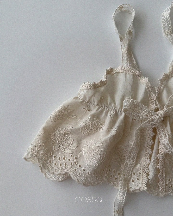 lace bustier
