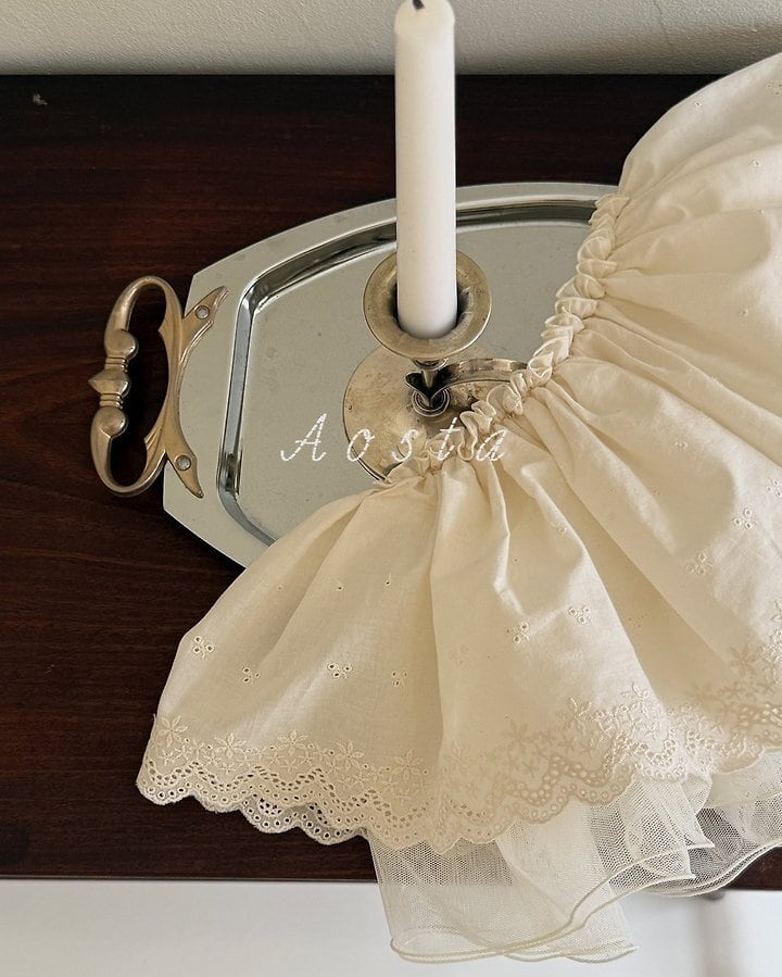 lace skirt