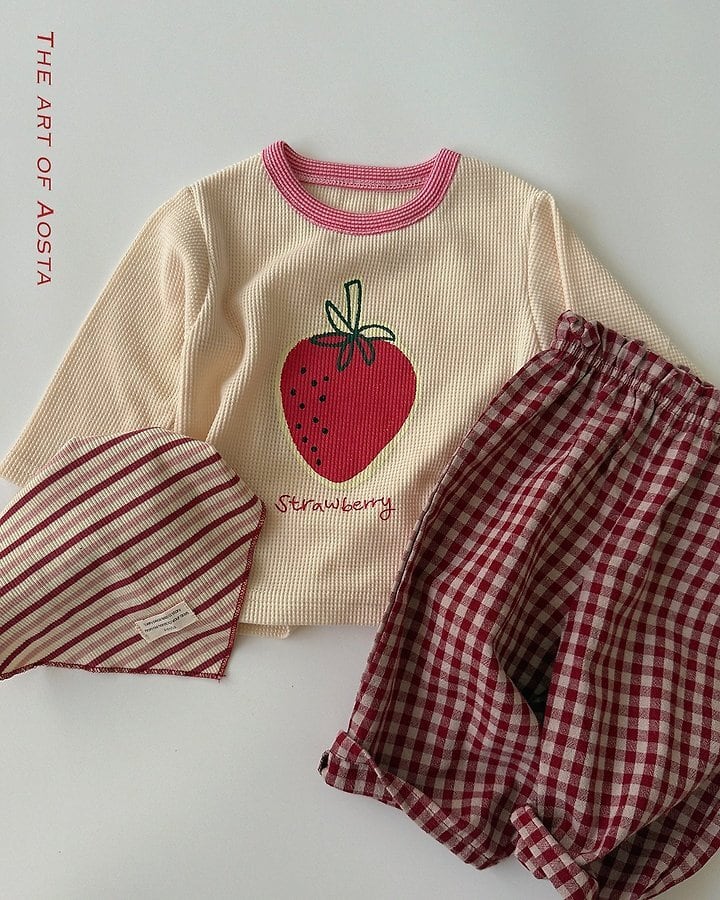 strawberry T