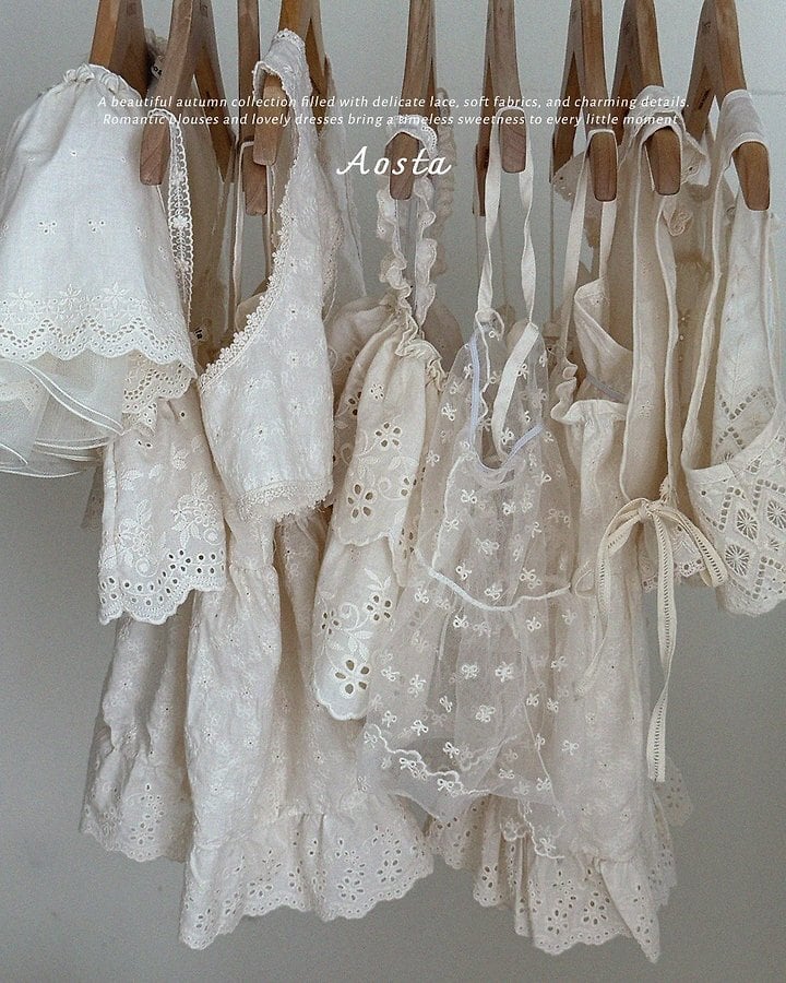 lace ribbon open dress