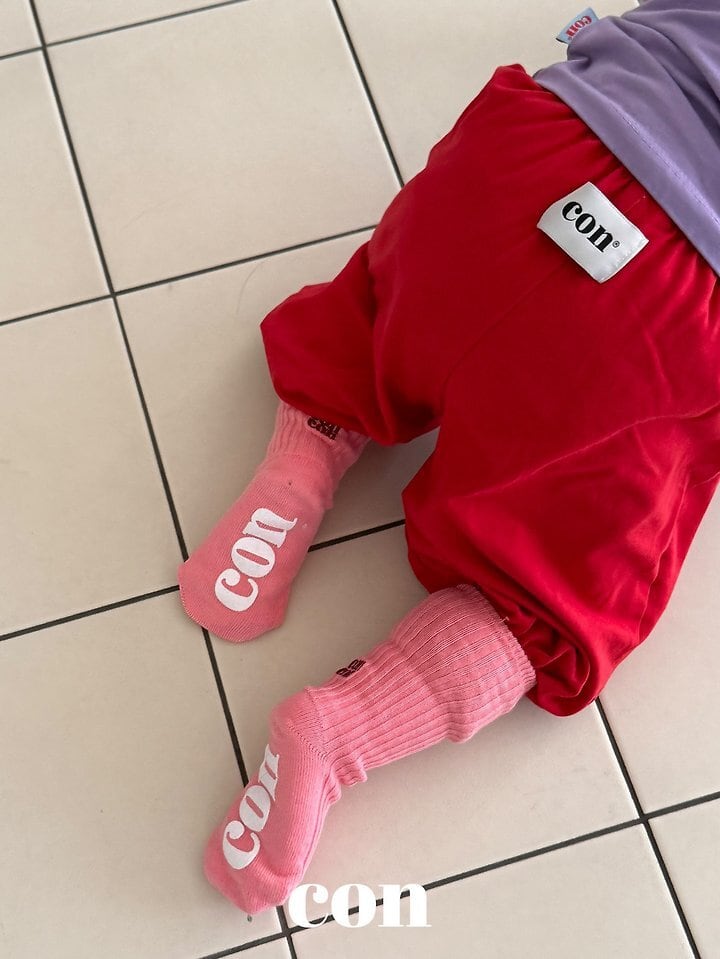 con volume jogger pants
