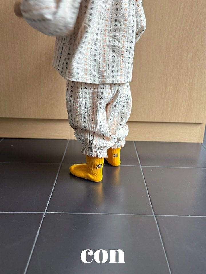 con mellow flower pants