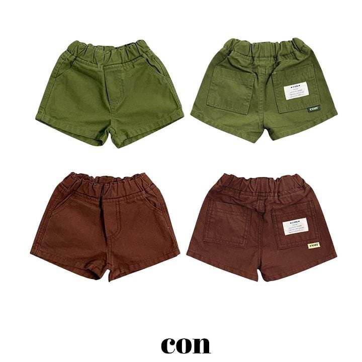 con warm tone short pants