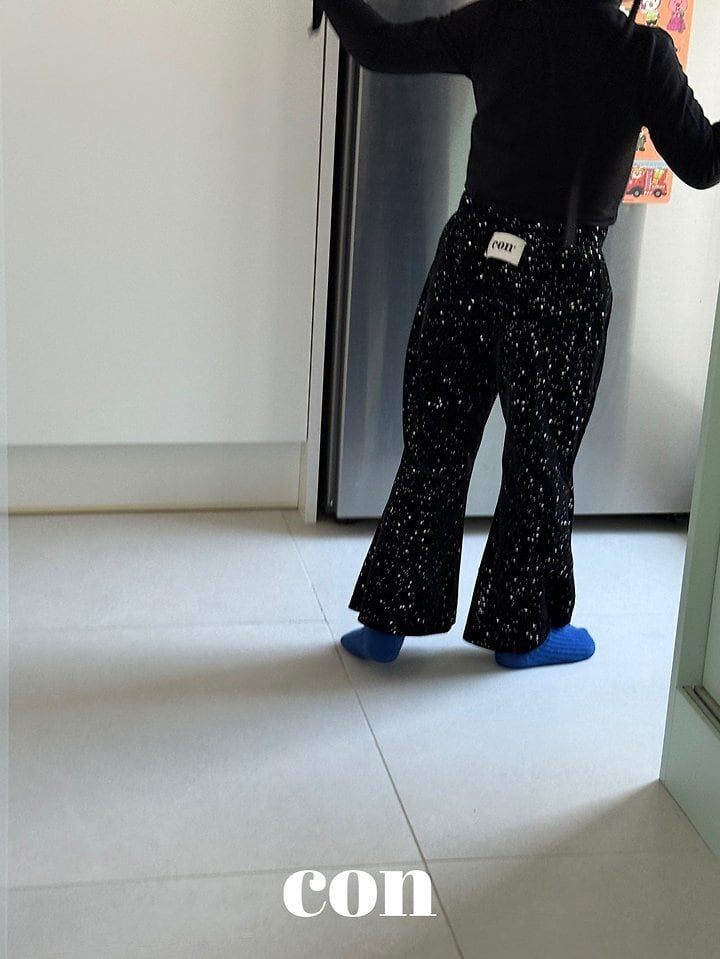 con sparkling velvet pants