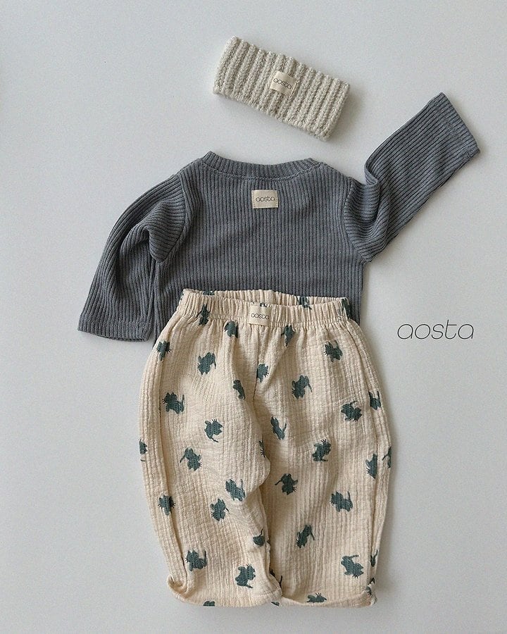 signeture pants