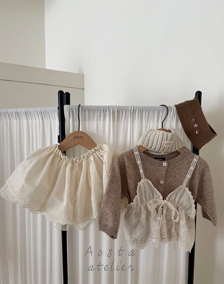 lace bustier