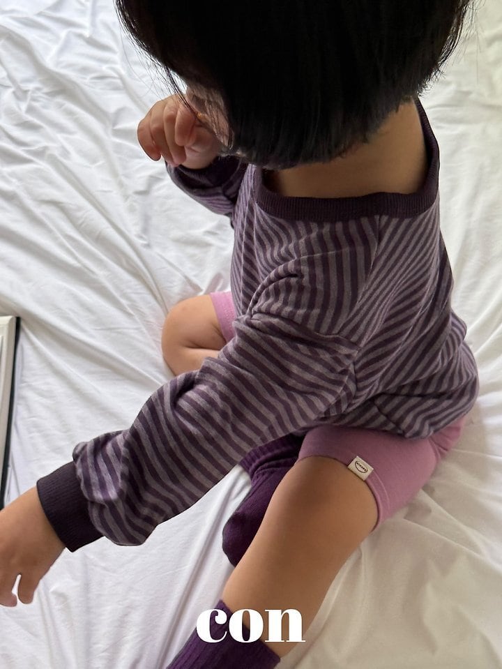 con slimy stripe T