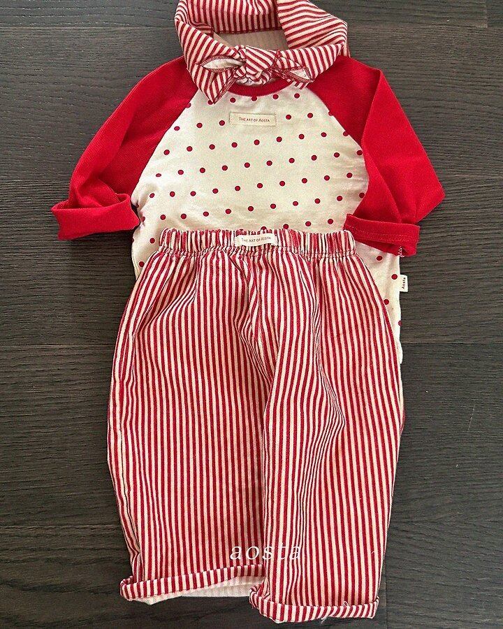 dot raglan T