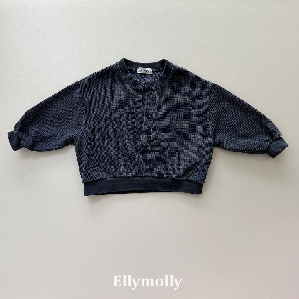 Elly Molly Slit Opening Sweatshirt