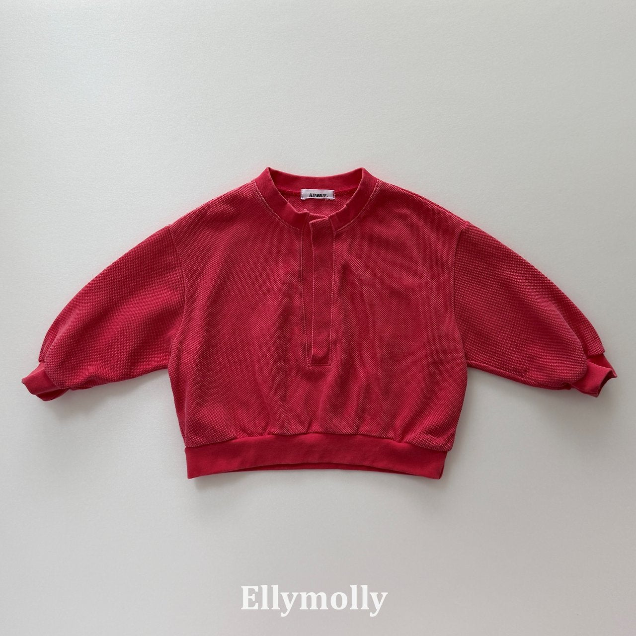 Elly Molly Slit Opening Sweatshirt