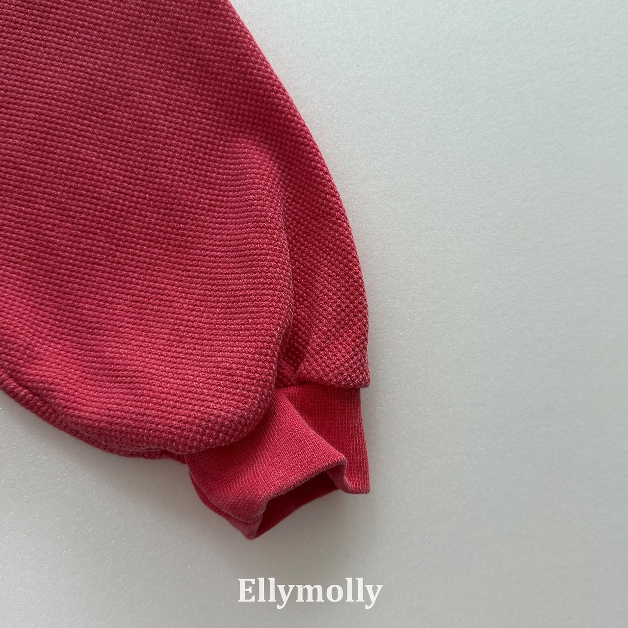 Elly Molly Slit Opening Sweatshirt