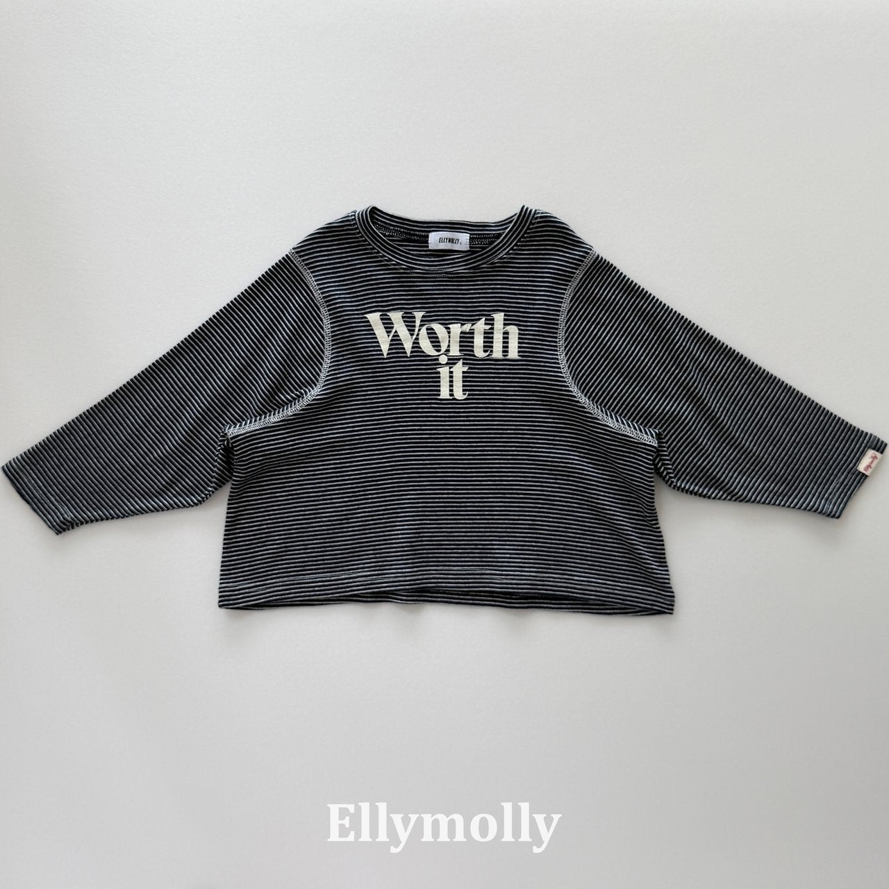 Elly Molly Worth It Chain Tee