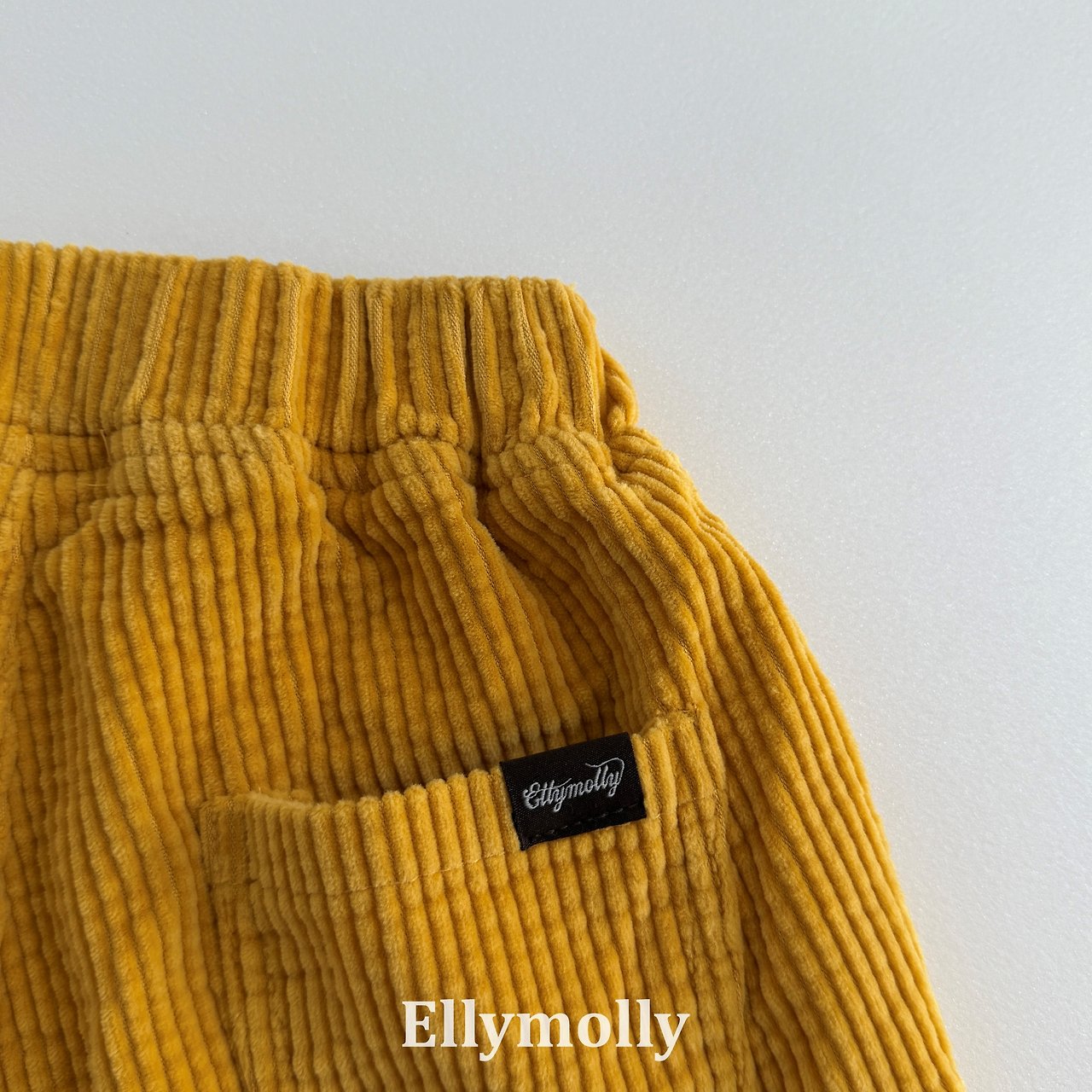 Elly Molly Soda Corduroy Cropped Pants