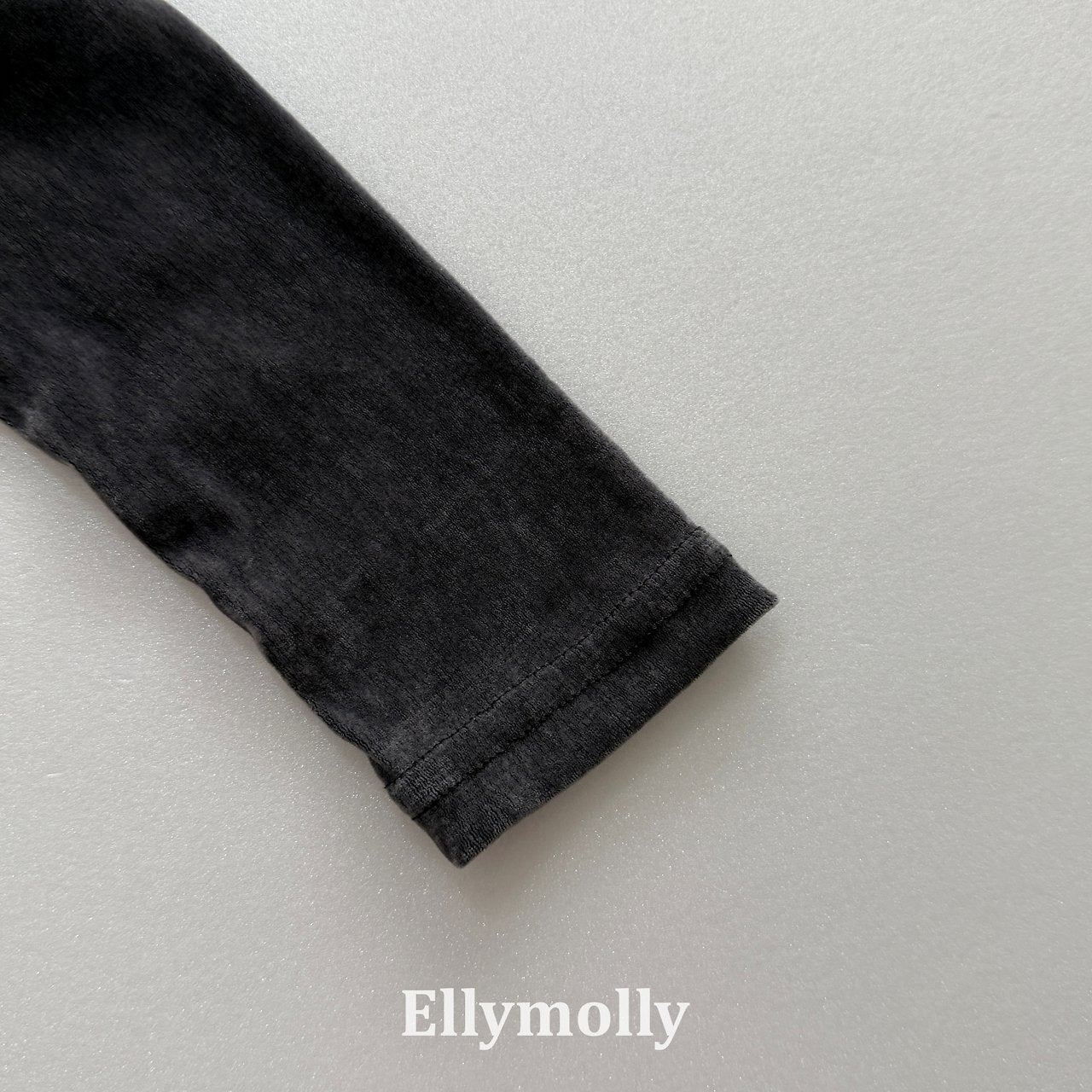 Elly Molly Velvet Mesh Half Turtleneck